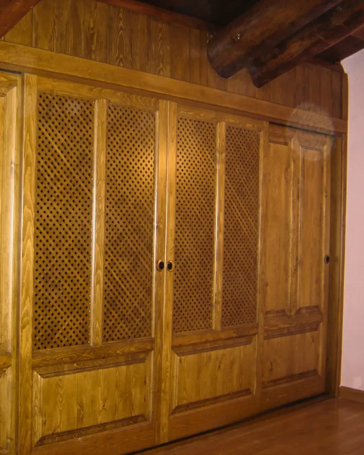 Armario de madera a medida